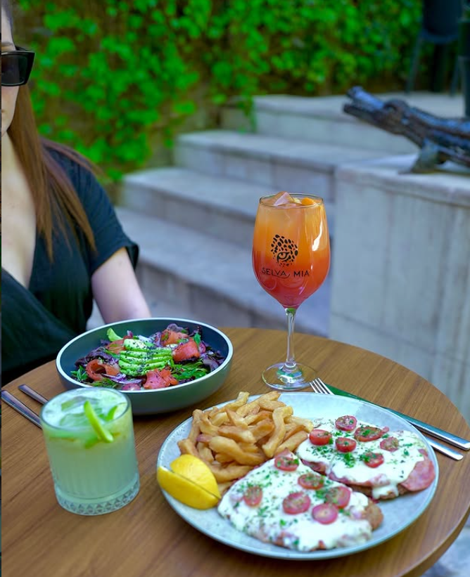 Platos y bebidas